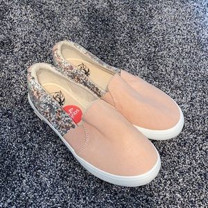 Roxy slip on sneaker